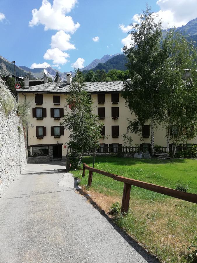 Hotel Tavernier Κουρμαγιέρ Εξωτερικό φωτογραφία